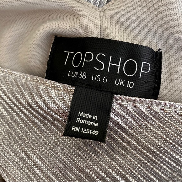 TOPSHOP I Metallic Deep V Neck Midi Dress (6) - Picture 7 of 8